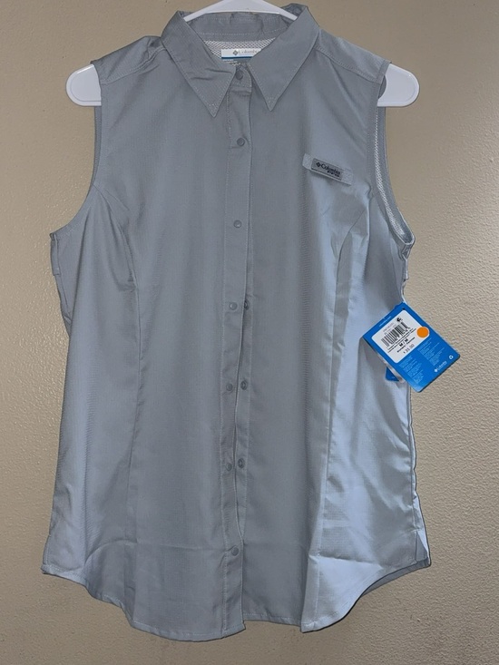 Columbia Tops - Columbia Women's Light Gray Sleeveless Button-Down Outdoor Shirt